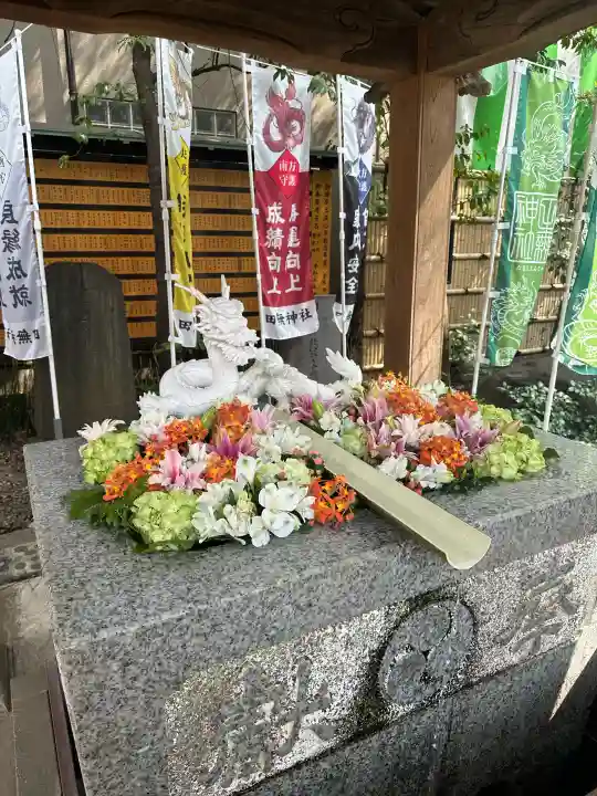 田無神社の{uncategorized: "未分類", other: "その他", undefined: "問題あり", building: "その他建物", grave: "お墓", sacred_gate: "鳥居", guardian: "狛犬", statue: "像", buddha: "仏像", history: "歴史", nature: "自然", garden: "庭園", animal: "動物", pagoda: "塔", temizu: "手水舎", mountain_gate: "山門・神門", sanctuary: "本殿・本堂", subordinate: "末社・摂社", art: "芸術", scenery: "景色", jizo: "地蔵", ema: "絵馬", goshuin: "御朱印", omikuji: "おみくじ", items: "授与品その他", amulet: "お守り", goshuincho: "御朱印帳", eats: "食事", festival: "お祭り", votive_dance: "神楽", shichigosan: "七五三参", wedding: "結婚式", experience: "体験その他", initially: "初詣", around: "周辺", anti_infection: "感染症対策"}