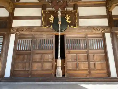 定泰寺の本殿・本堂