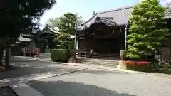 本光寺の本殿