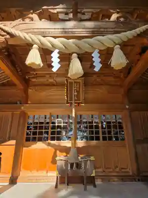 熊野神社の{uncategorized: "未分類", other: "その他", undefined: "問題あり", building: "その他建物", grave: "お墓", sacred_gate: "鳥居", guardian: "狛犬", statue: "像", buddha: "仏像", history: "歴史", nature: "自然", garden: "庭園", animal: "動物", pagoda: "塔", temizu: "手水舎", mountain_gate: "山門・神門", sanctuary: "本殿・本堂", subordinate: "末社・摂社", art: "芸術", scenery: "景色", jizo: "地蔵", ema: "絵馬", goshuin: "御朱印", omikuji: "おみくじ", items: "授与品その他", amulet: "お守り", goshuincho: "御朱印帳", eats: "食事", festival: "お祭り", votive_dance: "神楽", shichigosan: "七五三参", wedding: "結婚式", experience: "体験その他", initially: "初詣", around: "周辺", anti_infection: "感染症対策"}