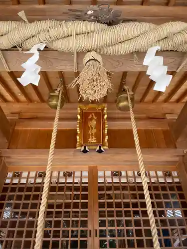 八幡神社の本殿・本堂