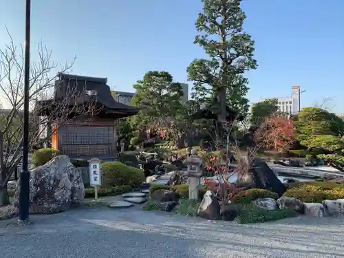 総持寺の庭園