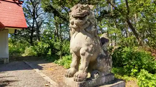 新生神社の狛犬