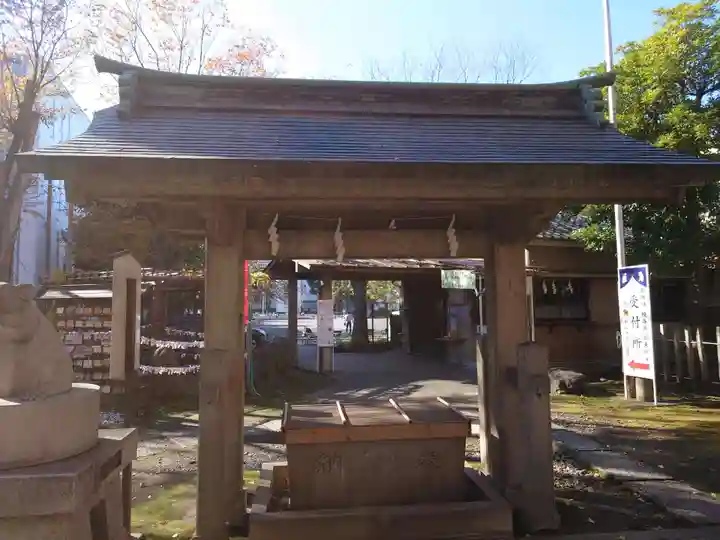 戸部杉山神社の手水舎