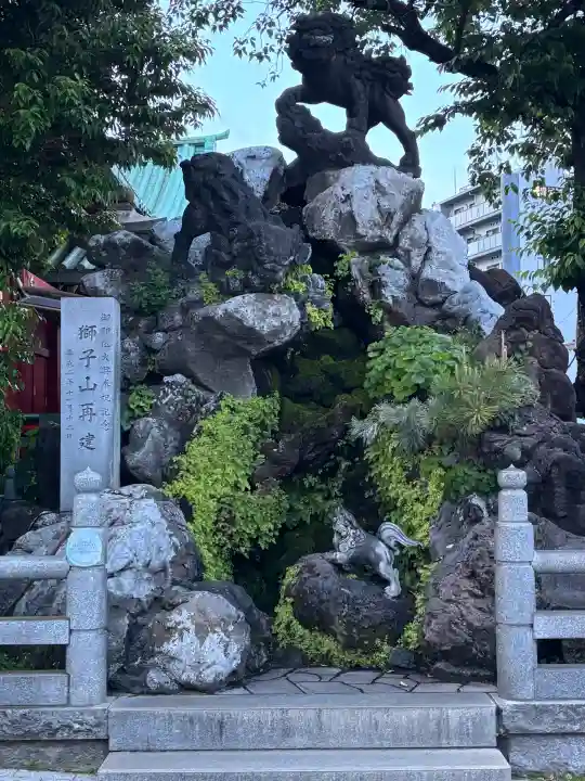 神田神社(神田明神)の{uncategorized: "未分類", other: "その他", undefined: "問題あり", building: "その他建物", grave: "お墓", sacred_gate: "鳥居", guardian: "狛犬", statue: "像", buddha: "仏像", history: "歴史", nature: "自然", garden: "庭園", animal: "動物", pagoda: "塔", temizu: "手水舎", mountain_gate: "山門・神門", sanctuary: "本殿・本堂", subordinate: "末社・摂社", art: "芸術", scenery: "景色", jizo: "地蔵", ema: "絵馬", goshuin: "御朱印", omikuji: "おみくじ", items: "授与品その他", amulet: "お守り", goshuincho: "御朱印帳", eats: "食事", festival: "お祭り", votive_dance: "神楽", shichigosan: "七五三参", wedding: "結婚式", experience: "体験その他", initially: "初詣", around: "周辺", anti_infection: "感染症対策"}