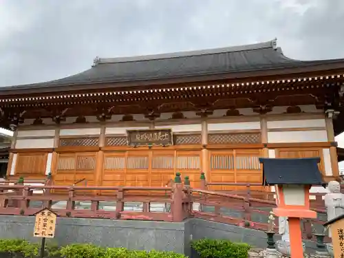 滿福密寺の本殿・本堂