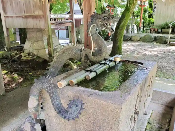 長等神社の手水舎