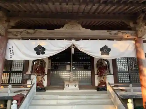 宝性寺の本殿・本堂