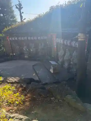 中野沼袋氷川神社の{uncategorized: "未分類", other: "その他", undefined: "問題あり", building: "その他建物", grave: "お墓", sacred_gate: "鳥居", guardian: "狛犬", statue: "像", buddha: "仏像", history: "歴史", nature: "自然", garden: "庭園", animal: "動物", pagoda: "塔", temizu: "手水舎", mountain_gate: "山門・神門", sanctuary: "本殿・本堂", subordinate: "末社・摂社", art: "芸術", scenery: "景色", jizo: "地蔵", ema: "絵馬", goshuin: "御朱印", omikuji: "おみくじ", items: "授与品その他", amulet: "お守り", goshuincho: "御朱印帳", eats: "食事", festival: "お祭り", votive_dance: "神楽", shichigosan: "七五三参", wedding: "結婚式", experience: "体験その他", initially: "初詣", around: "周辺", anti_infection: "感染症対策"}