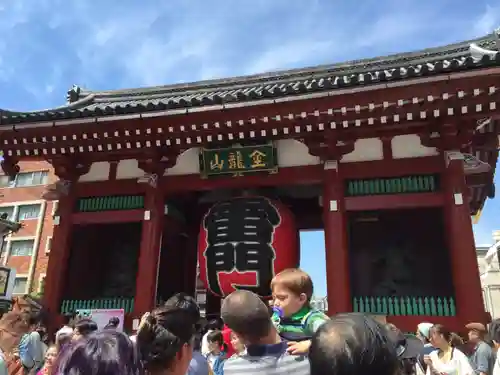 浅草寺の山門