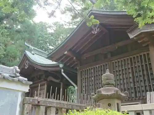 八幡神社の本殿・本堂