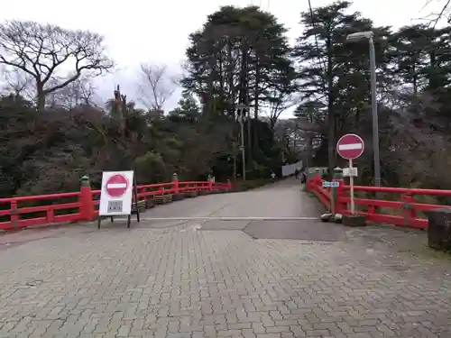 高岡市護国神社の庭園