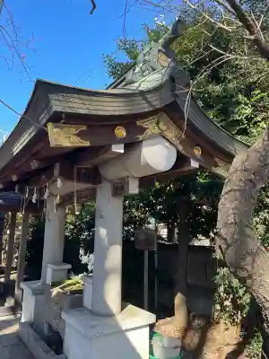大鳥神社の{uncategorized: "未分類", other: "その他", undefined: "問題あり", building: "その他建物", grave: "お墓", sacred_gate: "鳥居", guardian: "狛犬", statue: "像", buddha: "仏像", history: "歴史", nature: "自然", garden: "庭園", animal: "動物", pagoda: "塔", temizu: "手水舎", mountain_gate: "山門・神門", sanctuary: "本殿・本堂", subordinate: "末社・摂社", art: "芸術", scenery: "景色", jizo: "地蔵", ema: "絵馬", goshuin: "御朱印", omikuji: "おみくじ", items: "授与品その他", amulet: "お守り", goshuincho: "御朱印帳", eats: "食事", festival: "お祭り", votive_dance: "神楽", shichigosan: "七五三参", wedding: "結婚式", experience: "体験その他", initially: "初詣", around: "周辺", anti_infection: "感染症対策"}