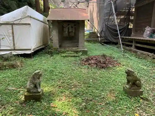 三柱神社の狛犬