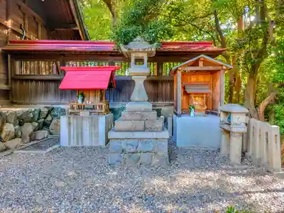 白山神社(市場)の末社・摂社