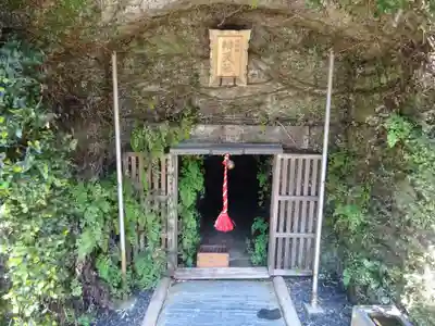 叶神社（東叶神社）の末社・摂社