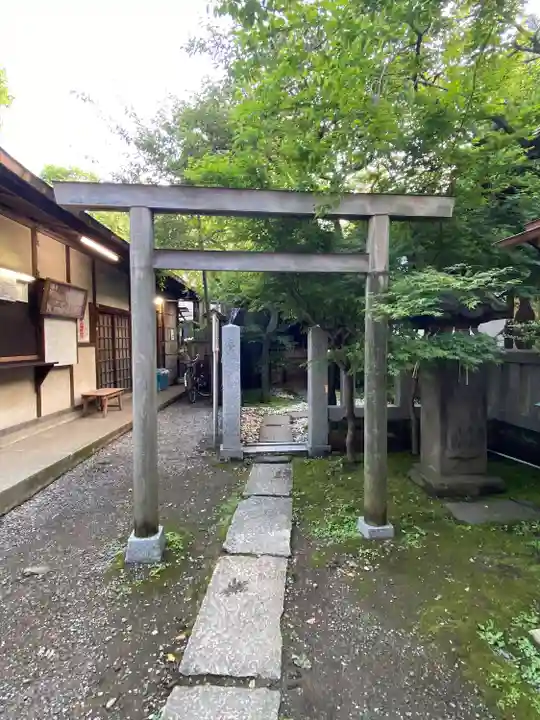 牛天神北野神社の鳥居