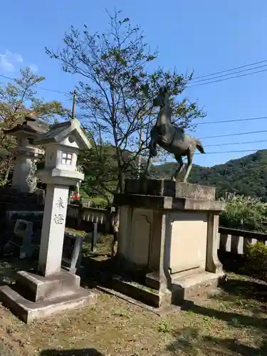 白山神社の狛犬