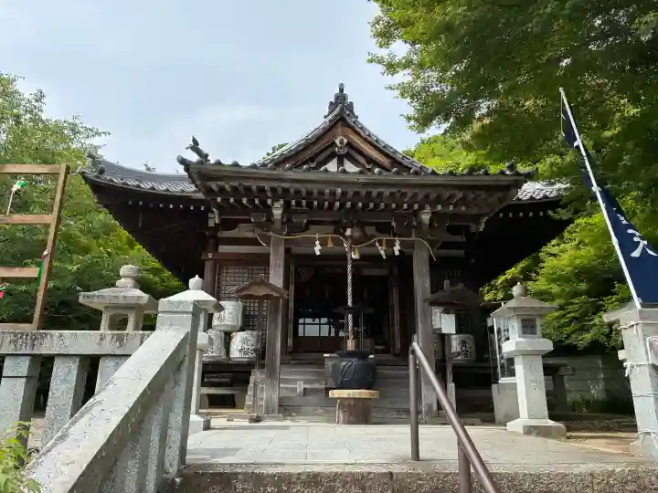 聖天宮 西江寺の{uncategorized: "未分類", other: "その他", undefined: "問題あり", building: "その他建物", grave: "お墓", sacred_gate: "鳥居", guardian: "狛犬", statue: "像", buddha: "仏像", history: "歴史", nature: "自然", garden: "庭園", animal: "動物", pagoda: "塔", temizu: "手水舎", mountain_gate: "山門・神門", sanctuary: "本殿・本堂", subordinate: "末社・摂社", art: "芸術", scenery: "景色", jizo: "地蔵", ema: "絵馬", goshuin: "御朱印", omikuji: "おみくじ", items: "授与品その他", amulet: "お守り", goshuincho: "御朱印帳", eats: "食事", festival: "お祭り", votive_dance: "神楽", shichigosan: "七五三参", wedding: "結婚式", experience: "体験その他", initially: "初詣", around: "周辺", anti_infection: "感染症対策"}
