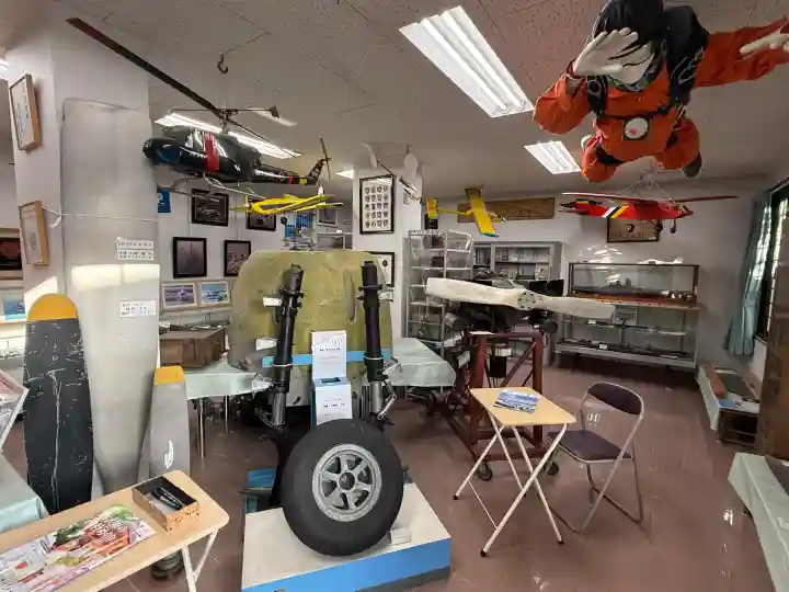 泉州磐船神社の{uncategorized: "未分類", other: "その他", undefined: "問題あり", building: "その他建物", grave: "お墓", sacred_gate: "鳥居", guardian: "狛犬", statue: "像", buddha: "仏像", history: "歴史", nature: "自然", garden: "庭園", animal: "動物", pagoda: "塔", temizu: "手水舎", mountain_gate: "山門・神門", sanctuary: "本殿・本堂", subordinate: "末社・摂社", art: "芸術", scenery: "景色", jizo: "地蔵", ema: "絵馬", goshuin: "御朱印", omikuji: "おみくじ", items: "授与品その他", amulet: "お守り", goshuincho: "御朱印帳", eats: "食事", festival: "お祭り", votive_dance: "神楽", shichigosan: "七五三参", wedding: "結婚式", experience: "体験その他", initially: "初詣", around: "周辺", anti_infection: "感染症対策"}