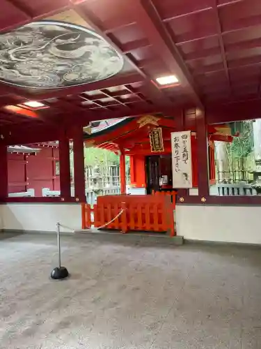 九頭龍神社新宮の{uncategorized: "未分類", other: "その他", undefined: "問題あり", building: "その他建物", grave: "お墓", sacred_gate: "鳥居", guardian: "狛犬", statue: "像", buddha: "仏像", history: "歴史", nature: "自然", garden: "庭園", animal: "動物", pagoda: "塔", temizu: "手水舎", mountain_gate: "山門・神門", sanctuary: "本殿・本堂", subordinate: "末社・摂社", art: "芸術", scenery: "景色", jizo: "地蔵", ema: "絵馬", goshuin: "御朱印", omikuji: "おみくじ", items: "授与品その他", amulet: "お守り", goshuincho: "御朱印帳", eats: "食事", festival: "お祭り", votive_dance: "神楽", shichigosan: "七五三参", wedding: "結婚式", experience: "体験その他", initially: "初詣", around: "周辺", anti_infection: "感染症対策"}