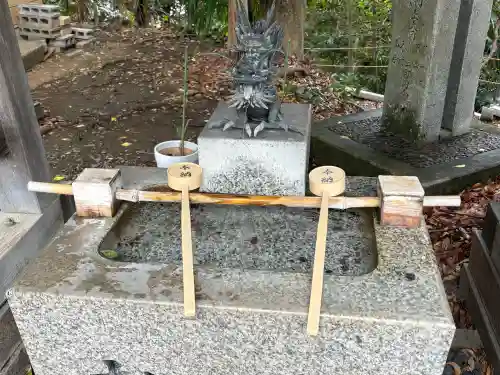 上大岡鹿嶋神社の{uncategorized: "未分類", other: "その他", undefined: "問題あり", building: "その他建物", grave: "お墓", sacred_gate: "鳥居", guardian: "狛犬", statue: "像", buddha: "仏像", history: "歴史", nature: "自然", garden: "庭園", animal: "動物", pagoda: "塔", temizu: "手水舎", mountain_gate: "山門・神門", sanctuary: "本殿・本堂", subordinate: "末社・摂社", art: "芸術", scenery: "景色", jizo: "地蔵", ema: "絵馬", goshuin: "御朱印", omikuji: "おみくじ", items: "授与品その他", amulet: "お守り", goshuincho: "御朱印帳", eats: "食事", festival: "お祭り", votive_dance: "神楽", shichigosan: "七五三参", wedding: "結婚式", experience: "体験その他", initially: "初詣", around: "周辺", anti_infection: "感染症対策"}