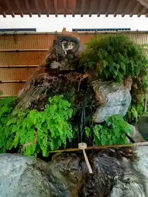 馬橋稲荷神社の手水舎