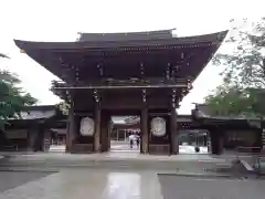 寒川神社の山門