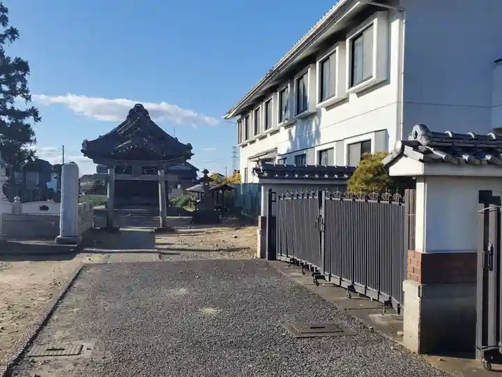 稲荷神社の鳥居