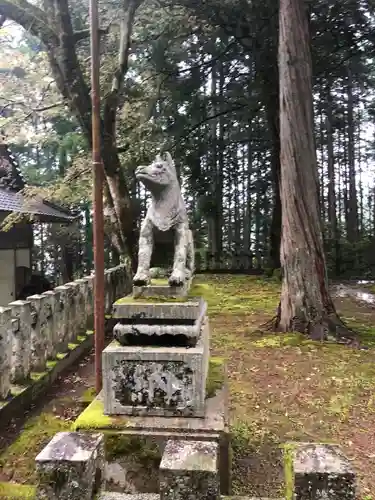 大虫神社の狛犬