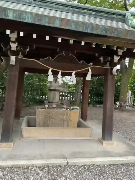 溝旗神社(肇國神社)の手水舎