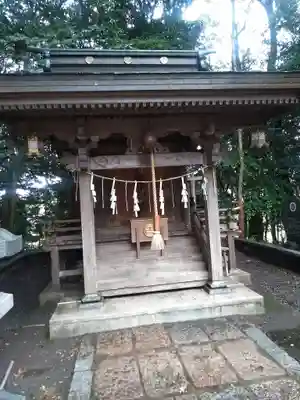 東大野八幡神社の末社・摂社