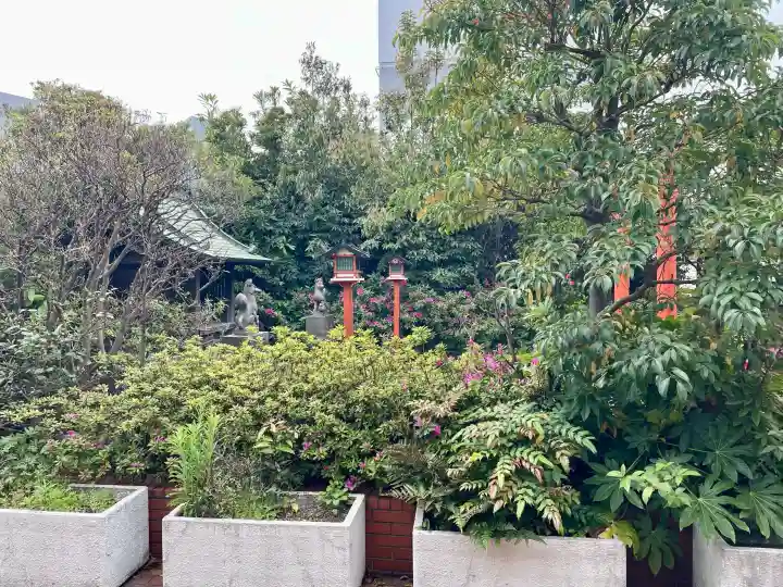 最上稲荷の{uncategorized: "未分類", other: "その他", undefined: "問題あり", building: "その他建物", grave: "お墓", sacred_gate: "鳥居", guardian: "狛犬", statue: "像", buddha: "仏像", history: "歴史", nature: "自然", garden: "庭園", animal: "動物", pagoda: "塔", temizu: "手水舎", mountain_gate: "山門・神門", sanctuary: "本殿・本堂", subordinate: "末社・摂社", art: "芸術", scenery: "景色", jizo: "地蔵", ema: "絵馬", goshuin: "御朱印", omikuji: "おみくじ", items: "授与品その他", amulet: "お守り", goshuincho: "御朱印帳", eats: "食事", festival: "お祭り", votive_dance: "神楽", shichigosan: "七五三参", wedding: "結婚式", experience: "体験その他", initially: "初詣", around: "周辺", anti_infection: "感染症対策"}