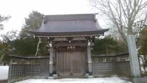 正行寺の山門