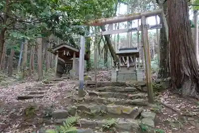 愛宕神社(阿多古神社)の末社・摂社