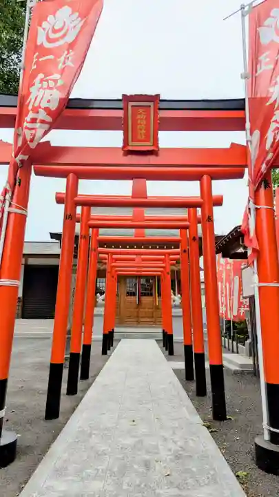 久助稲荷神社の鳥居