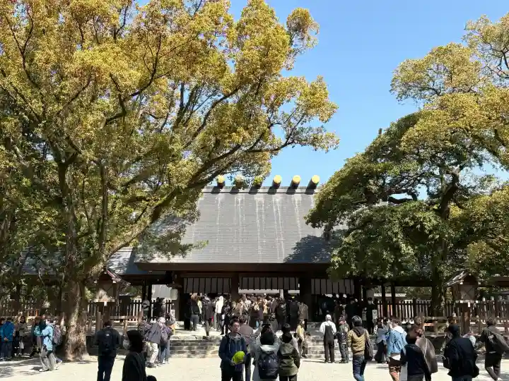 熱田神宮の{uncategorized: "未分類", other: "その他", undefined: "問題あり", building: "その他建物", grave: "お墓", sacred_gate: "鳥居", guardian: "狛犬", statue: "像", buddha: "仏像", history: "歴史", nature: "自然", garden: "庭園", animal: "動物", pagoda: "塔", temizu: "手水舎", mountain_gate: "山門・神門", sanctuary: "本殿・本堂", subordinate: "末社・摂社", art: "芸術", scenery: "景色", jizo: "地蔵", ema: "絵馬", goshuin: "御朱印", omikuji: "おみくじ", items: "授与品その他", amulet: "お守り", goshuincho: "御朱印帳", eats: "食事", festival: "お祭り", votive_dance: "神楽", shichigosan: "七五三参", wedding: "結婚式", experience: "体験その他", initially: "初詣", around: "周辺", anti_infection: "感染症対策"}