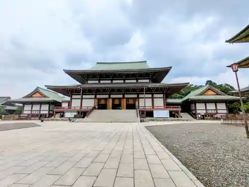 成田山新勝寺の本殿・本堂