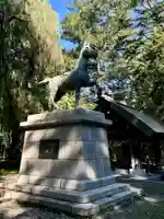 帯廣神社の像