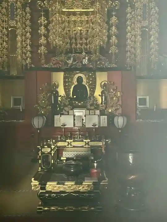 成田山 薬師堂(旧本堂)の{uncategorized: "未分類", other: "その他", undefined: "問題あり", building: "その他建物", grave: "お墓", sacred_gate: "鳥居", guardian: "狛犬", statue: "像", buddha: "仏像", history: "歴史", nature: "自然", garden: "庭園", animal: "動物", pagoda: "塔", temizu: "手水舎", mountain_gate: "山門・神門", sanctuary: "本殿・本堂", subordinate: "末社・摂社", art: "芸術", scenery: "景色", jizo: "地蔵", ema: "絵馬", goshuin: "御朱印", omikuji: "おみくじ", items: "授与品その他", amulet: "お守り", goshuincho: "御朱印帳", eats: "食事", festival: "お祭り", votive_dance: "神楽", shichigosan: "七五三参", wedding: "結婚式", experience: "体験その他", initially: "初詣", around: "周辺", anti_infection: "感染症対策"}