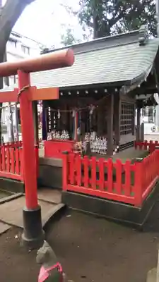 松庵稲荷神社の末社・摂社