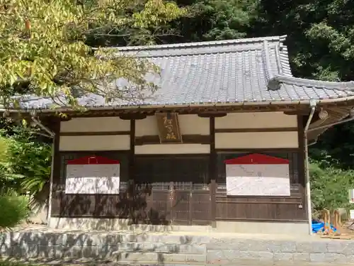 三島神社の本殿・本堂
