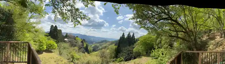 光明寺の{uncategorized: "未分類", other: "その他", undefined: "問題あり", building: "その他建物", grave: "お墓", sacred_gate: "鳥居", guardian: "狛犬", statue: "像", buddha: "仏像", history: "歴史", nature: "自然", garden: "庭園", animal: "動物", pagoda: "塔", temizu: "手水舎", mountain_gate: "山門・神門", sanctuary: "本殿・本堂", subordinate: "末社・摂社", art: "芸術", scenery: "景色", jizo: "地蔵", ema: "絵馬", goshuin: "御朱印", omikuji: "おみくじ", items: "授与品その他", amulet: "お守り", goshuincho: "御朱印帳", eats: "食事", festival: "お祭り", votive_dance: "神楽", shichigosan: "七五三参", wedding: "結婚式", experience: "体験その他", initially: "初詣", around: "周辺", anti_infection: "感染症対策"}