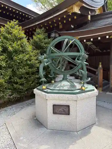 寒川神社の{uncategorized: "未分類", other: "その他", undefined: "問題あり", building: "その他建物", grave: "お墓", sacred_gate: "鳥居", guardian: "狛犬", statue: "像", buddha: "仏像", history: "歴史", nature: "自然", garden: "庭園", animal: "動物", pagoda: "塔", temizu: "手水舎", mountain_gate: "山門・神門", sanctuary: "本殿・本堂", subordinate: "末社・摂社", art: "芸術", scenery: "景色", jizo: "地蔵", ema: "絵馬", goshuin: "御朱印", omikuji: "おみくじ", items: "授与品その他", amulet: "お守り", goshuincho: "御朱印帳", eats: "食事", festival: "お祭り", votive_dance: "神楽", shichigosan: "七五三参", wedding: "結婚式", experience: "体験その他", initially: "初詣", around: "周辺", anti_infection: "感染症対策"}