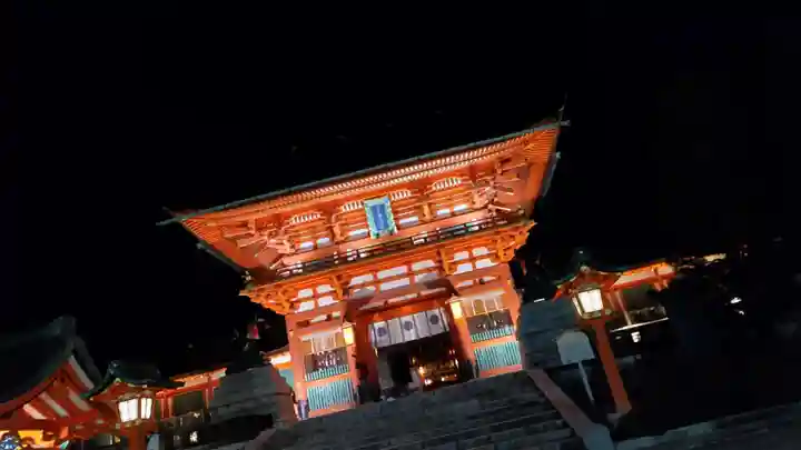 伏見稲荷大社(京都府)