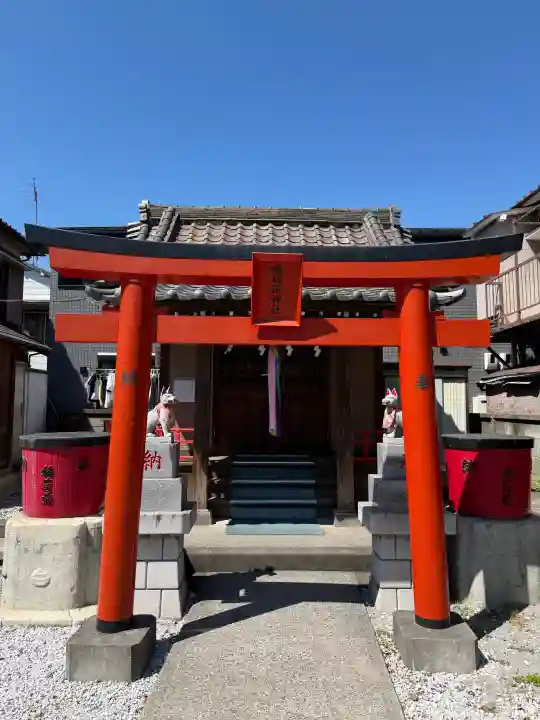 鴎稲荷神社の{uncategorized: "未分類", other: "その他", undefined: "問題あり", building: "その他建物", grave: "お墓", sacred_gate: "鳥居", guardian: "狛犬", statue: "像", buddha: "仏像", history: "歴史", nature: "自然", garden: "庭園", animal: "動物", pagoda: "塔", temizu: "手水舎", mountain_gate: "山門・神門", sanctuary: "本殿・本堂", subordinate: "末社・摂社", art: "芸術", scenery: "景色", jizo: "地蔵", ema: "絵馬", goshuin: "御朱印", omikuji: "おみくじ", items: "授与品その他", amulet: "お守り", goshuincho: "御朱印帳", eats: "食事", festival: "お祭り", votive_dance: "神楽", shichigosan: "七五三参", wedding: "結婚式", experience: "体験その他", initially: "初詣", around: "周辺", anti_infection: "感染症対策"}