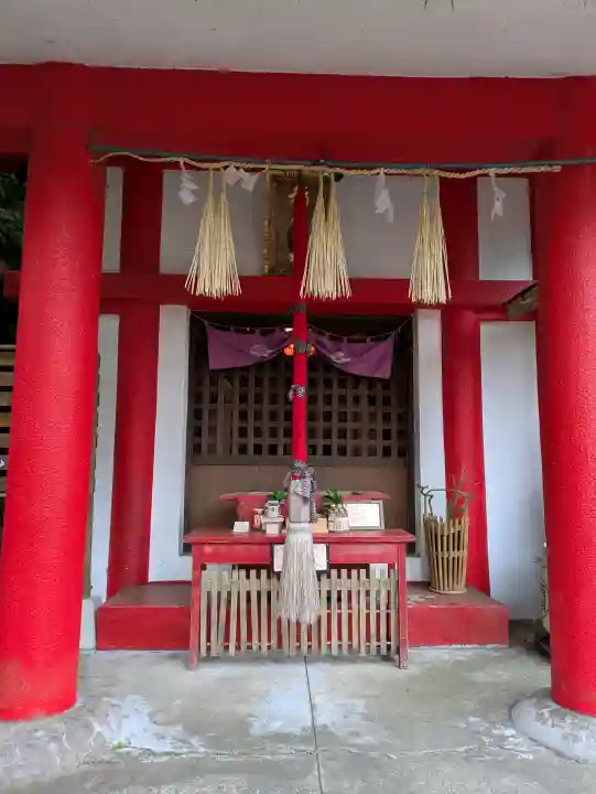 徳島眉山天神社の{uncategorized: "未分類", other: "その他", undefined: "問題あり", building: "その他建物", grave: "お墓", sacred_gate: "鳥居", guardian: "狛犬", statue: "像", buddha: "仏像", history: "歴史", nature: "自然", garden: "庭園", animal: "動物", pagoda: "塔", temizu: "手水舎", mountain_gate: "山門・神門", sanctuary: "本殿・本堂", subordinate: "末社・摂社", art: "芸術", scenery: "景色", jizo: "地蔵", ema: "絵馬", goshuin: "御朱印", omikuji: "おみくじ", items: "授与品その他", amulet: "お守り", goshuincho: "御朱印帳", eats: "食事", festival: "お祭り", votive_dance: "神楽", shichigosan: "七五三参", wedding: "結婚式", experience: "体験その他", initially: "初詣", around: "周辺", anti_infection: "感染症対策"}