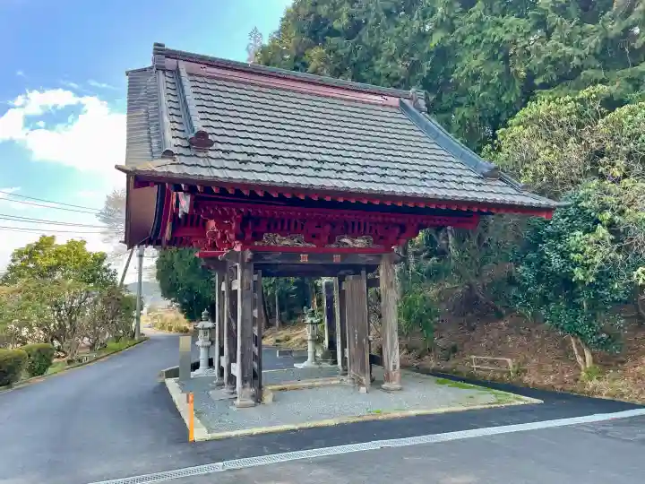 鳳台院の{uncategorized: "未分類", other: "その他", undefined: "問題あり", building: "その他建物", grave: "お墓", sacred_gate: "鳥居", guardian: "狛犬", statue: "像", buddha: "仏像", history: "歴史", nature: "自然", garden: "庭園", animal: "動物", pagoda: "塔", temizu: "手水舎", mountain_gate: "山門・神門", sanctuary: "本殿・本堂", subordinate: "末社・摂社", art: "芸術", scenery: "景色", jizo: "地蔵", ema: "絵馬", goshuin: "御朱印", omikuji: "おみくじ", items: "授与品その他", amulet: "お守り", goshuincho: "御朱印帳", eats: "食事", festival: "お祭り", votive_dance: "神楽", shichigosan: "七五三参", wedding: "結婚式", experience: "体験その他", initially: "初詣", around: "周辺", anti_infection: "感染症対策"}