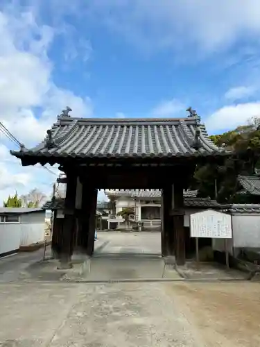 了法寺の{uncategorized: "未分類", other: "その他", undefined: "問題あり", building: "その他建物", grave: "お墓", sacred_gate: "鳥居", guardian: "狛犬", statue: "像", buddha: "仏像", history: "歴史", nature: "自然", garden: "庭園", animal: "動物", pagoda: "塔", temizu: "手水舎", mountain_gate: "山門・神門", sanctuary: "本殿・本堂", subordinate: "末社・摂社", art: "芸術", scenery: "景色", jizo: "地蔵", ema: "絵馬", goshuin: "御朱印", omikuji: "おみくじ", items: "授与品その他", amulet: "お守り", goshuincho: "御朱印帳", eats: "食事", festival: "お祭り", votive_dance: "神楽", shichigosan: "七五三参", wedding: "結婚式", experience: "体験その他", initially: "初詣", around: "周辺", anti_infection: "感染症対策"}