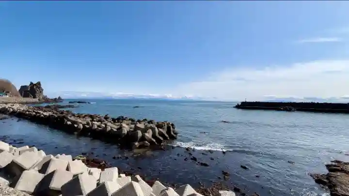 小谷石神社の{uncategorized: "未分類", other: "その他", undefined: "問題あり", building: "その他建物", grave: "お墓", sacred_gate: "鳥居", guardian: "狛犬", statue: "像", buddha: "仏像", history: "歴史", nature: "自然", garden: "庭園", animal: "動物", pagoda: "塔", temizu: "手水舎", mountain_gate: "山門・神門", sanctuary: "本殿・本堂", subordinate: "末社・摂社", art: "芸術", scenery: "景色", jizo: "地蔵", ema: "絵馬", goshuin: "御朱印", omikuji: "おみくじ", items: "授与品その他", amulet: "お守り", goshuincho: "御朱印帳", eats: "食事", festival: "お祭り", votive_dance: "神楽", shichigosan: "七五三参", wedding: "結婚式", experience: "体験その他", initially: "初詣", around: "周辺", anti_infection: "感染症対策"}